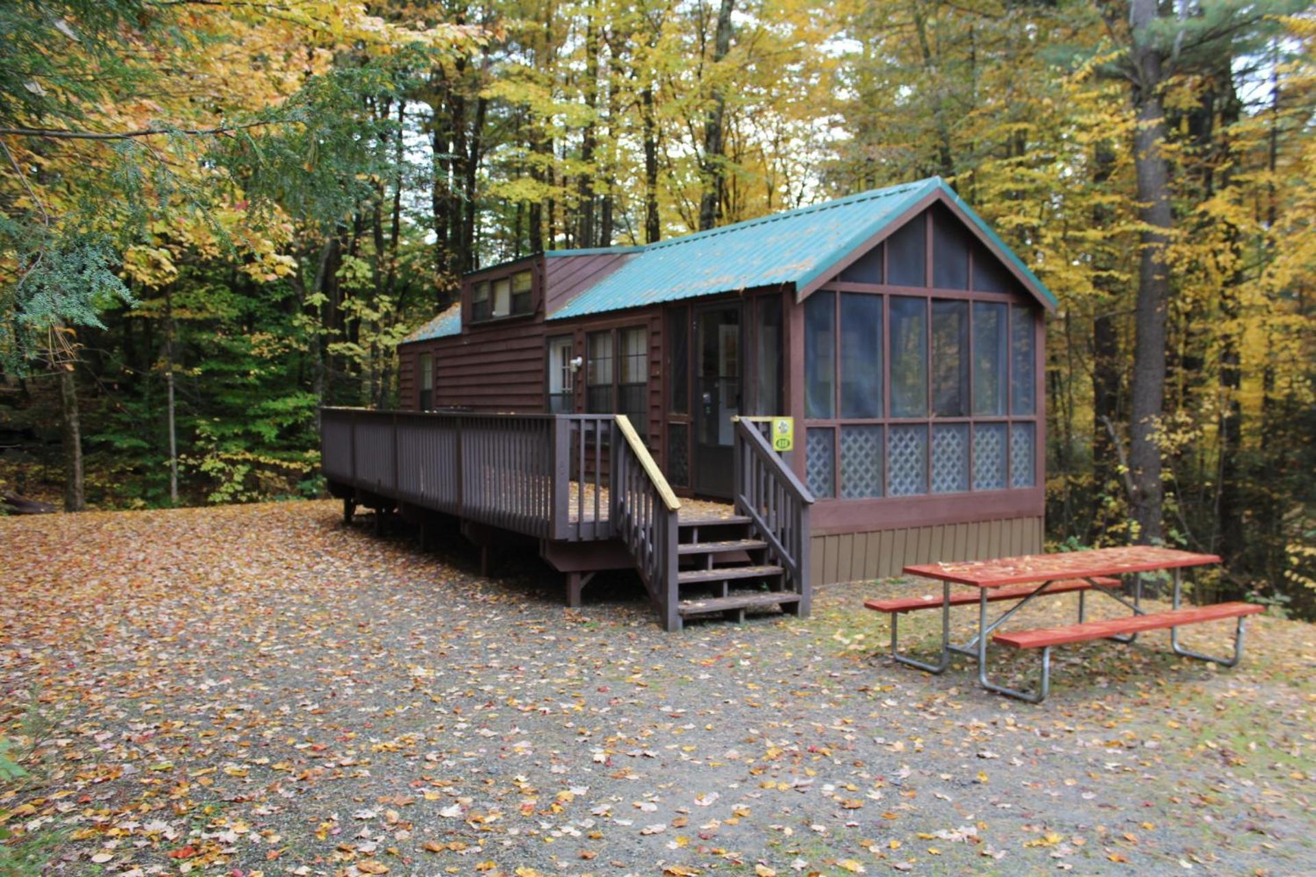 Jellystone Park Birchwood Acres Greenfield Park Exterior foto